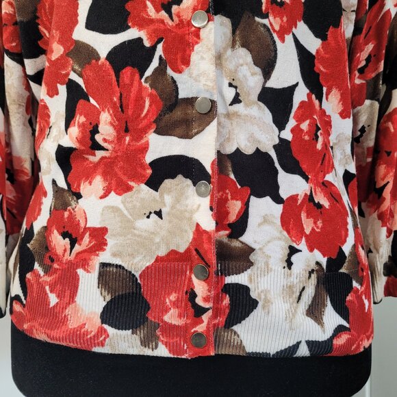 White House Black Market Red Floral Button Down Cardigan - XL - Picture 3 of 12